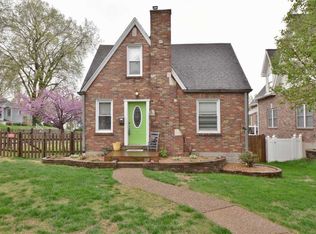 701 Water St, Saint Charles, MO 63301