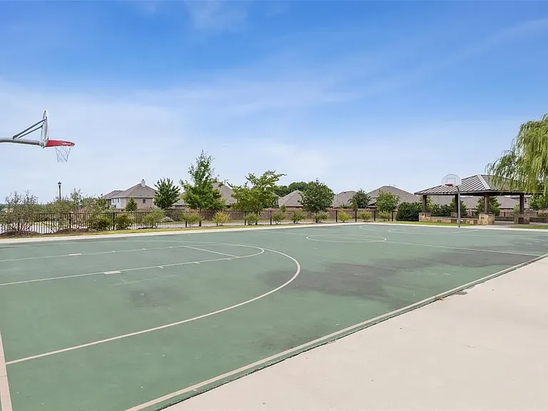 1209 Alexander Dr — Photo 21