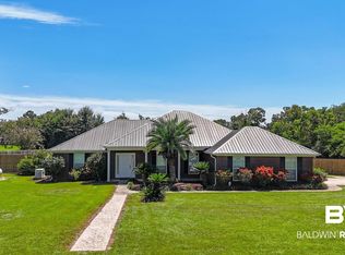 10128 Grove Dr, Fairhope, AL 36532