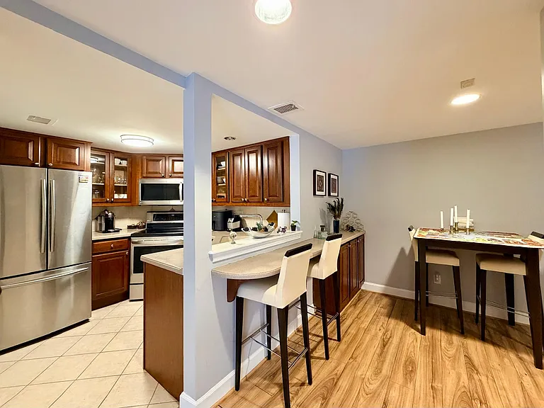 1080 Wisconsin Ave NW #2004 — Photo 6