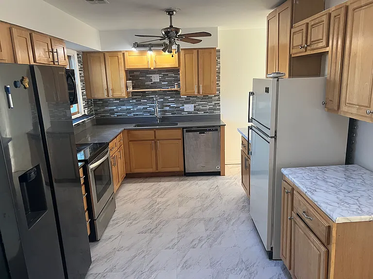 478 Titan Ct — Photo 11
