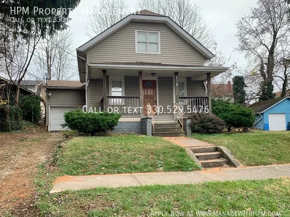 816 Cody Ct NW, Canton, OH 44703