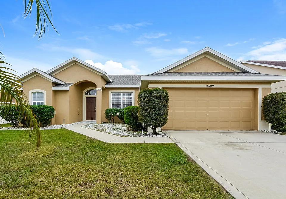 2609 Athens Dr