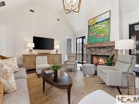 4th image of 2272 Trillium Ridge Road