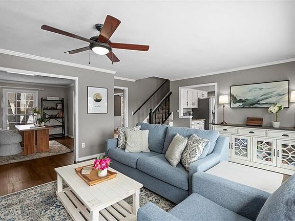 5th image of 6017 W 158th St