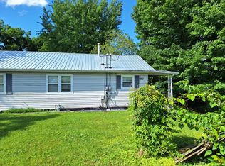 440 W Outer Dr, Oak Ridge, TN 37830