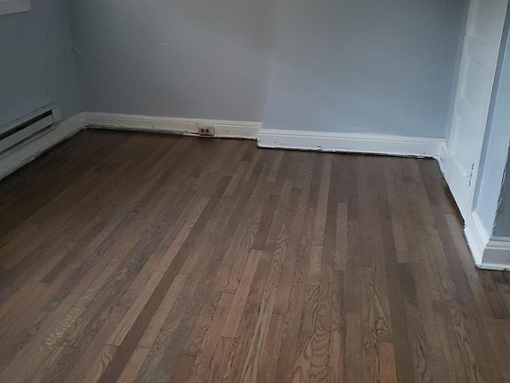 4th image of 118 Hudson Ave APT 5