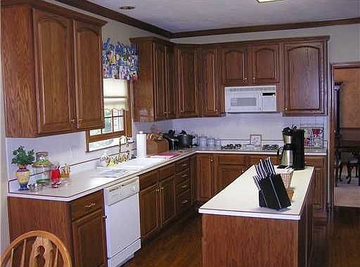 5th image of 409 Primrose Dr