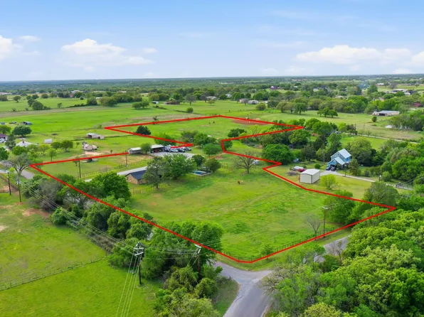 187 County Road 4195, Decatur, TX 76234