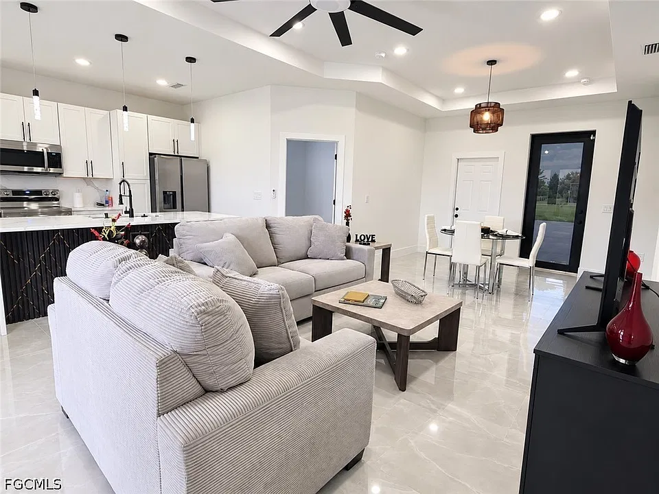 2131 Fairway Dr