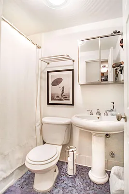 Rented by Century 21 Metropolitan | media 17