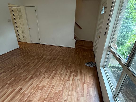 2nd image of 2210 Chamblee Pl