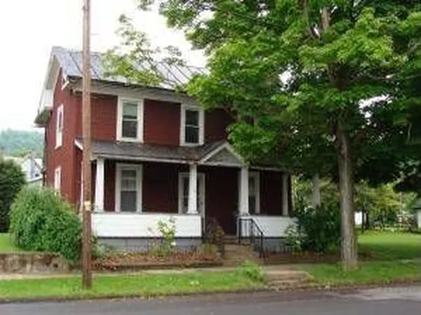69 Broad St, Montgomery, PA 17752