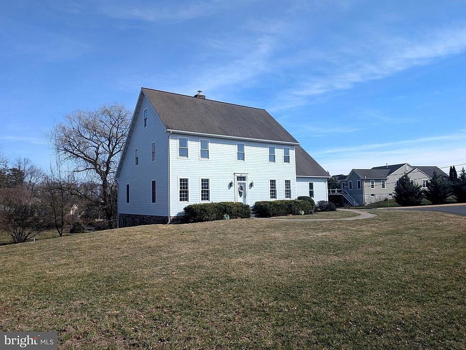 1st image of 1520 Herrs Ridge Rd