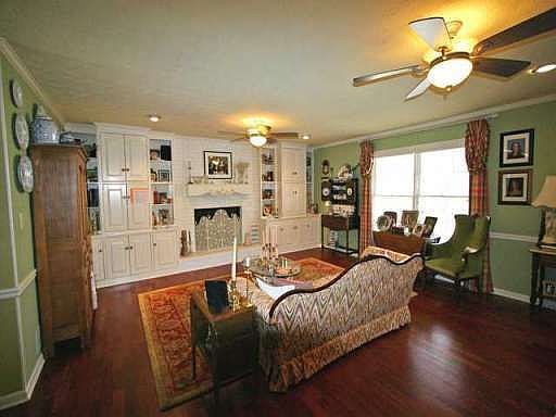 4th image of 3579 Candlewood Trl NE