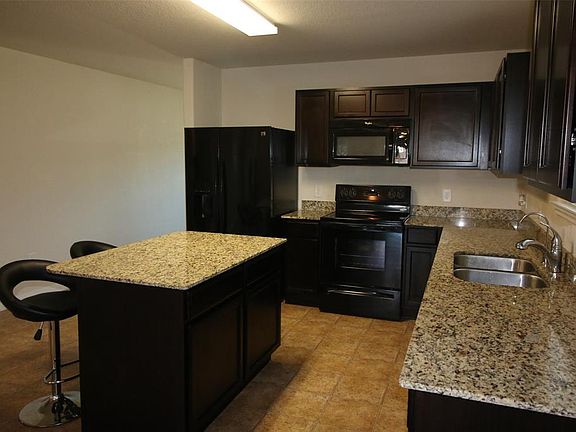 3rd image of 9915 Evans Brook Ln