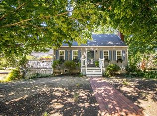 18 Hillside Rd, Scituate, MA 02066