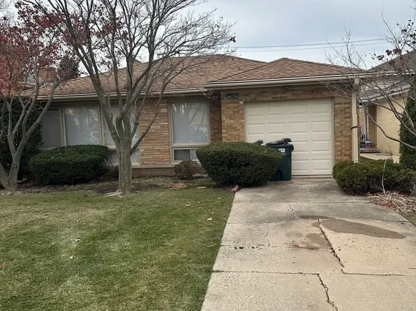 4050 W Columbia Ave, Lincolnwood, IL 60712