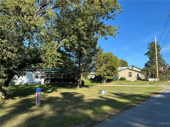 20201 Ford Rd, La Fargeville, NY 13656