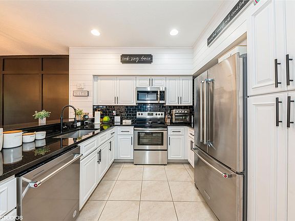 2nd image of 4466 Leo Lane