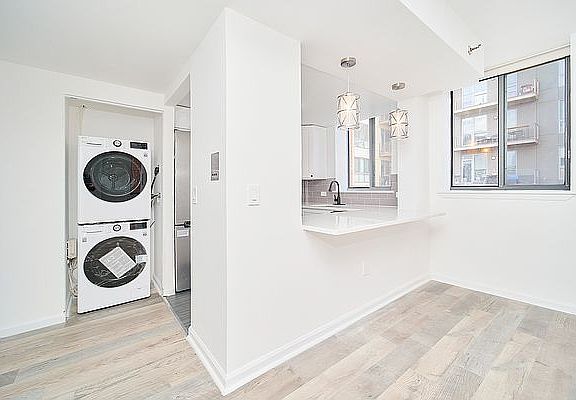 2nd image of 167 Eldridge St APT 7A