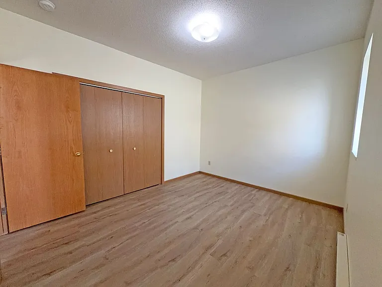 6 North Main Street - Downtown apartments on second floor above commercial spaces. — Photo 12