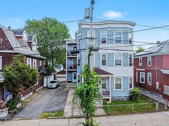 2nd image of 2224 Hawley St