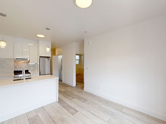 3rd image of 2355 Polk St APT 602