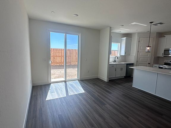 5th image of 13909 Ivory Chalice Dr