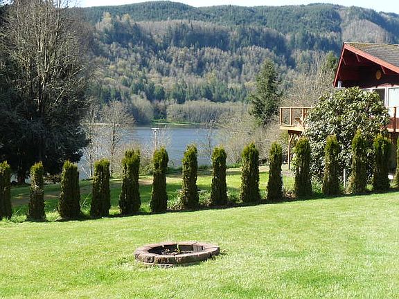 2nd image of 123 Crest Dr