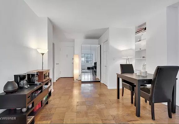 3rd image of 211 E 53rd St APT 4J