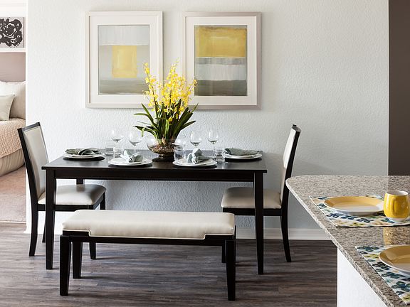 5th image of 111 Sierra Dr #101