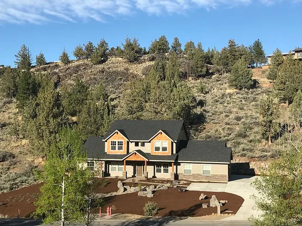 2269 NW Putnam Rd, Bend, OR 97703