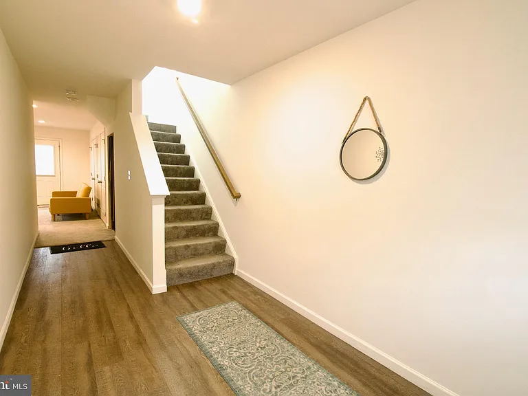 633 Keswick Ct — Photo 11