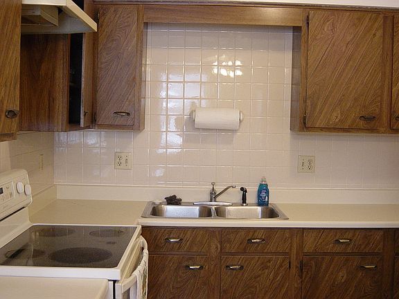 2nd image of 1678 Hightower Dr