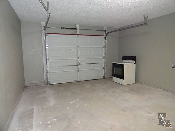 3rd image of 424 Tanglewood Dr
