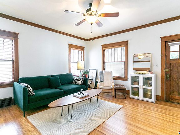 4th image of 706 S 32nd St