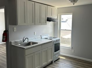 334 S Main St #2D, Williamstown, NJ 08094