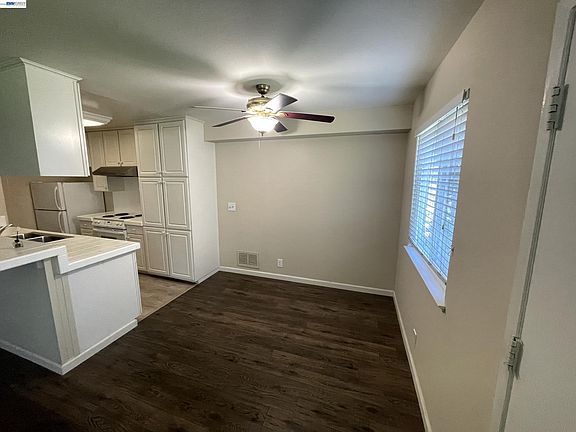3rd image of 32656 Brenda Way APT 2
