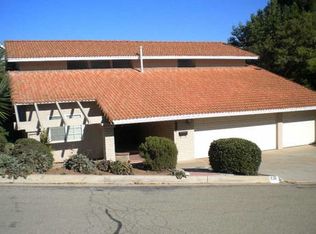 834 Omar Dr, Escondido, CA 92025