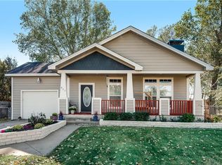 827 Link St, Red Oak, TX 75154