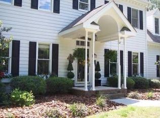 3300 Wisteria Dr, Clayton, NC 27527