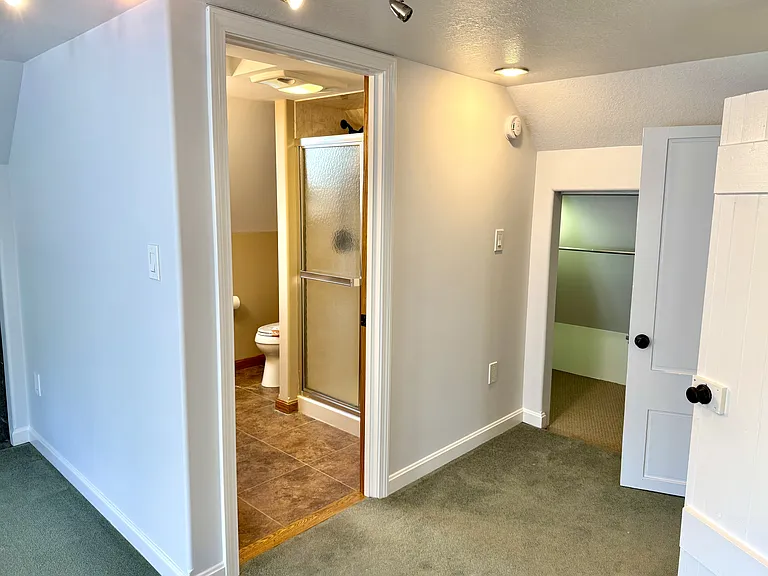 306 McGregor St #2 — Photo 26