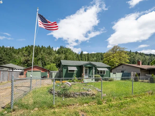 47885 W 1st St, Oakridge, OR 97463