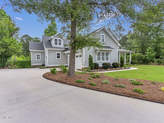 5th image of 9722 Salty Apple Circle NE
