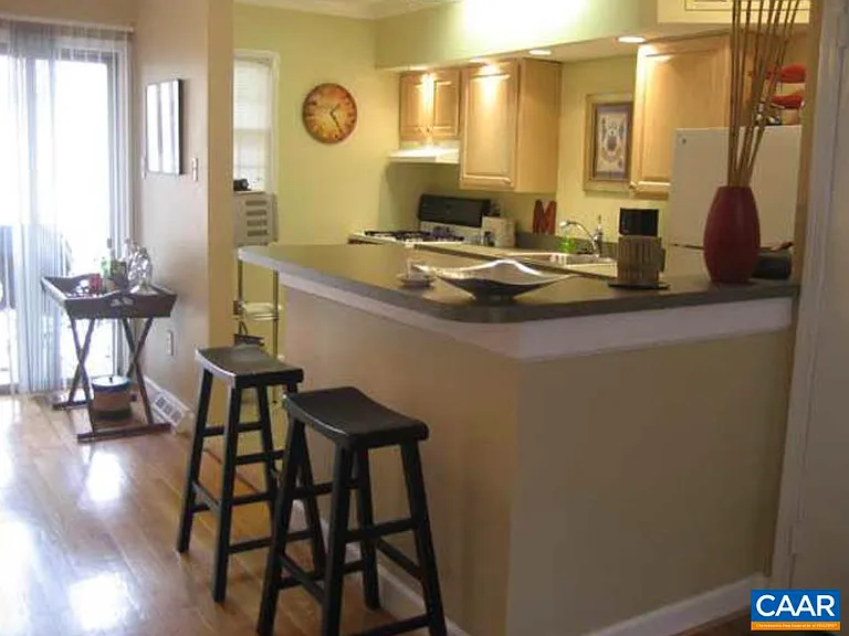 111 Hessian Hills Rdg #2 — Photo 1