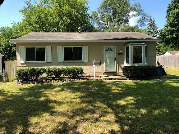 2nd image of 1360 Harry St