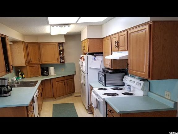 5th image of 1449 W Paradise Ln