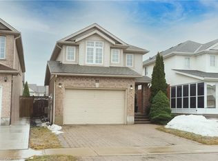 55 Bridlewreath St, Kitchener, ON N2E 3V5
