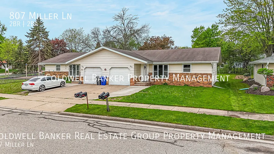 Building Photo - 807 Miller Ln